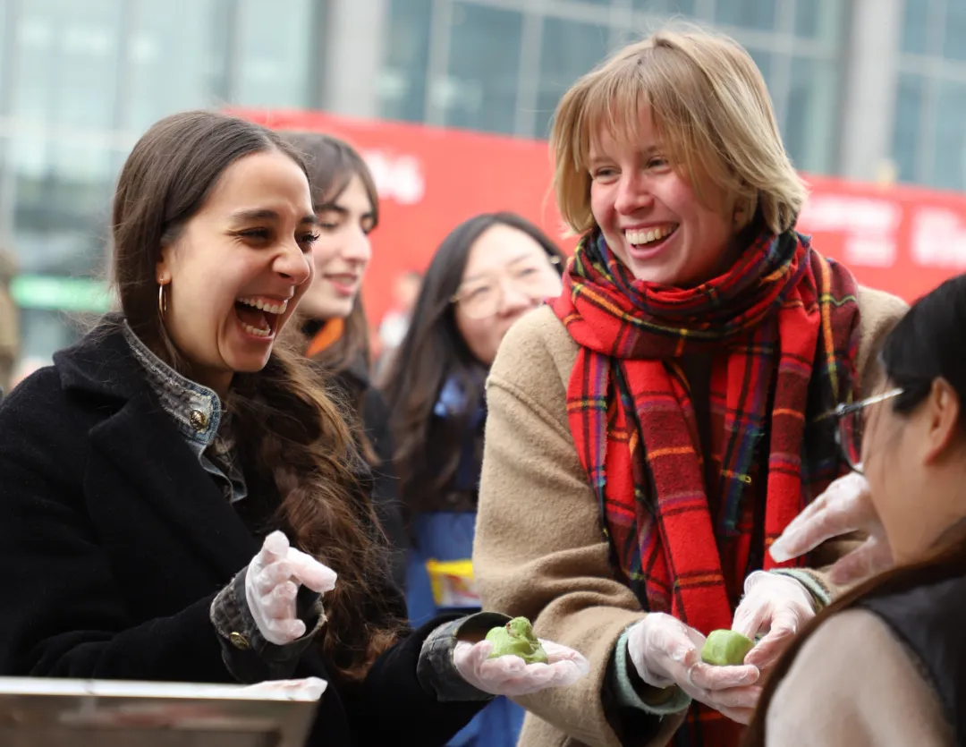 SKEMA国际学生玩转苏州浒关市集，体验地道苏式年味