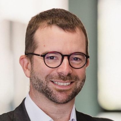 Arnaud Lacheret在新书中对法国的北非后裔进行了深入分析 Arnaud Lacheret在新书中对法国的北非后裔进行了深入分析