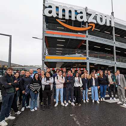 Young professionals from the MS Supply Chain & Purchasing in Lille visit an Amazon distribution centre
