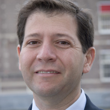 全球著名经济学家Florencio Lopez de Silanes教授加入SKEMA商学院