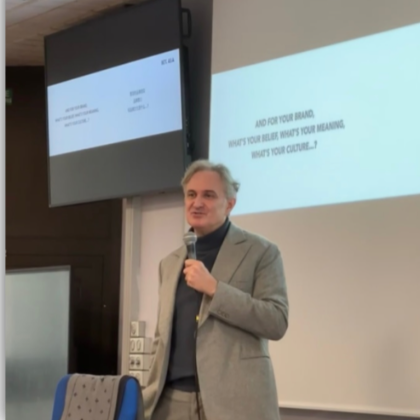 法国高商留学遇见 “心软的Professor”！盘点那些SKEMA的神仙老师们~